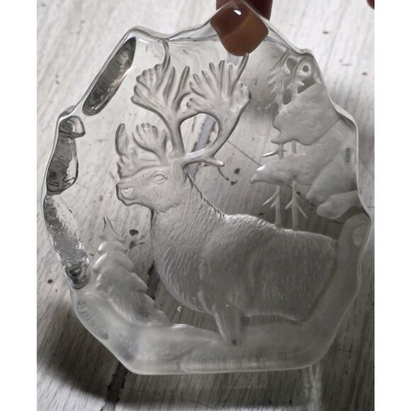 Vtg Handcrafted Lead Crystal Moose Caribou Paperweight Romania Winter Scene - Picture 13 of 14